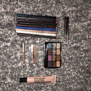 L.A. Colors bundle. Never used.